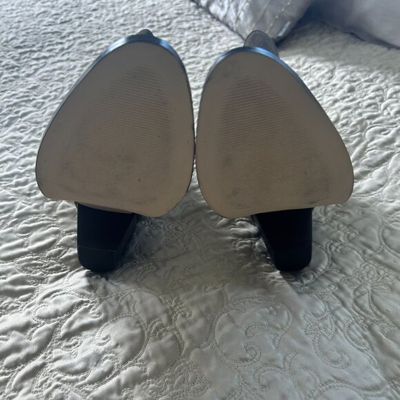 Banana Republic Dark Green Suede Ankle Boots With Side Zipper & Block Heel - Picture 8 of 11